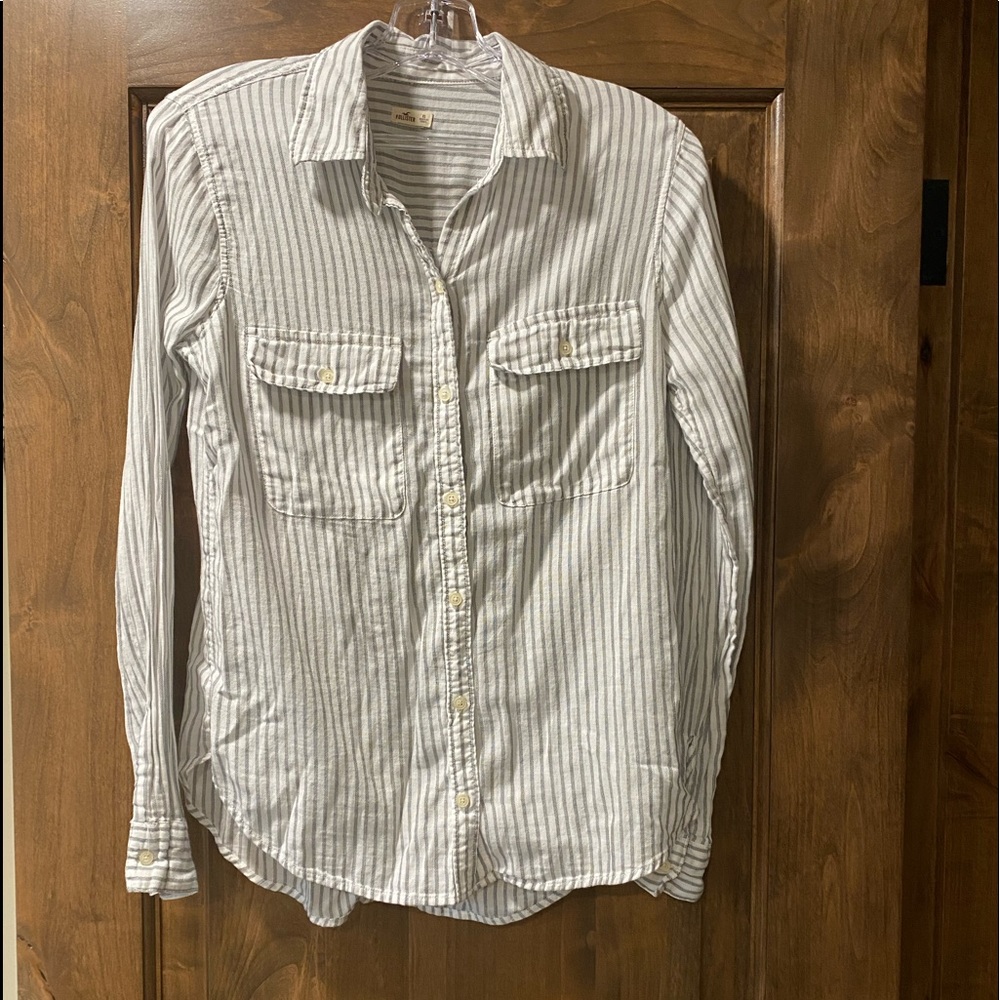 Women’s Hollister Shirt